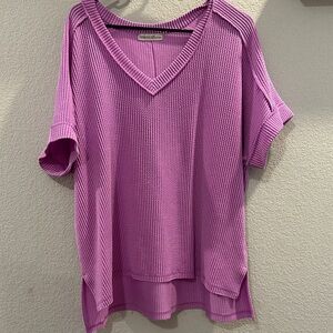 Zenana Outfitters Pink V-Neck Short Sleeve Tee